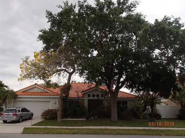 965 NW 203rd Ave, Pembroke Pines, FL 33029