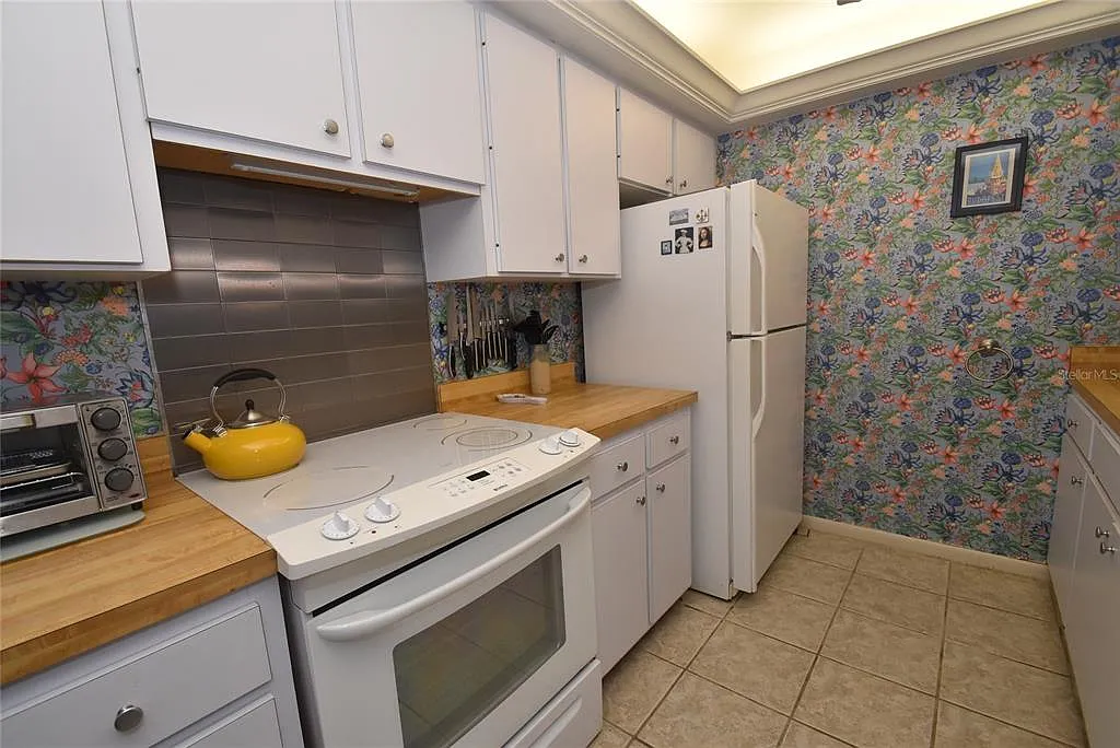 2 bed, 2.0 bath, 1112 sqft, $1,600 — Photo 2