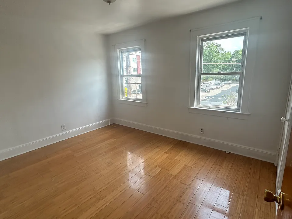 245 W Westfield Ave
