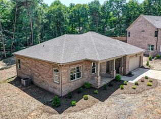 10107 Greenwood Ct, Charlotte, NC 28215