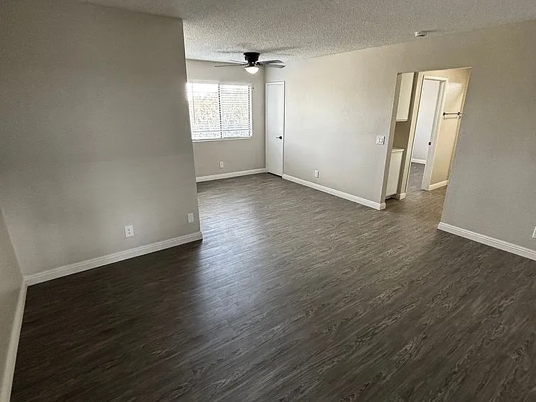 Circle City Apartments — Photo 6