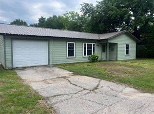 731 SW 8th St, Cooper, TX 75432