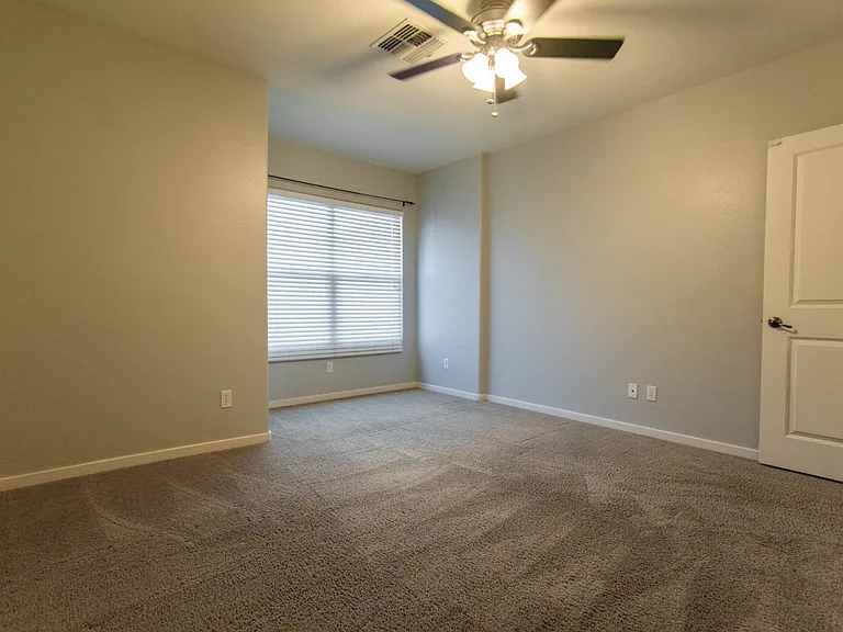 305 S Wilson St #102 — Photo 32