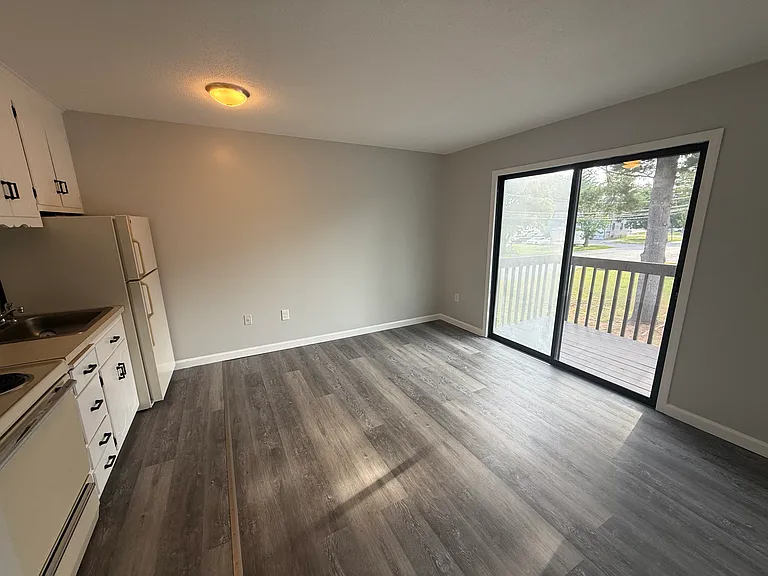 4 Cianci Ave #2 — Photo 2