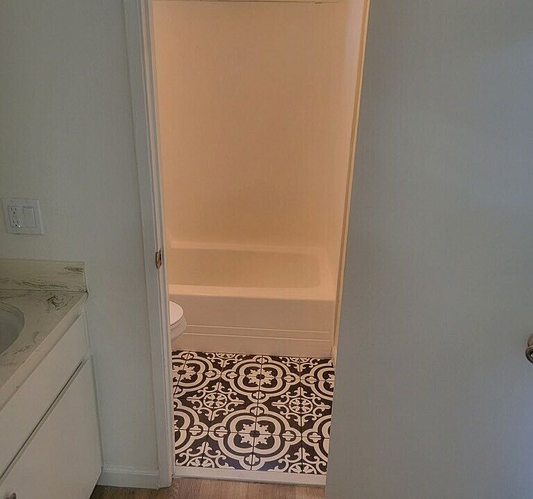 2nd image of 4244 E 5th St APT 6