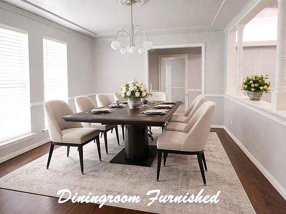 5th image of 2409 Oakwood Dr