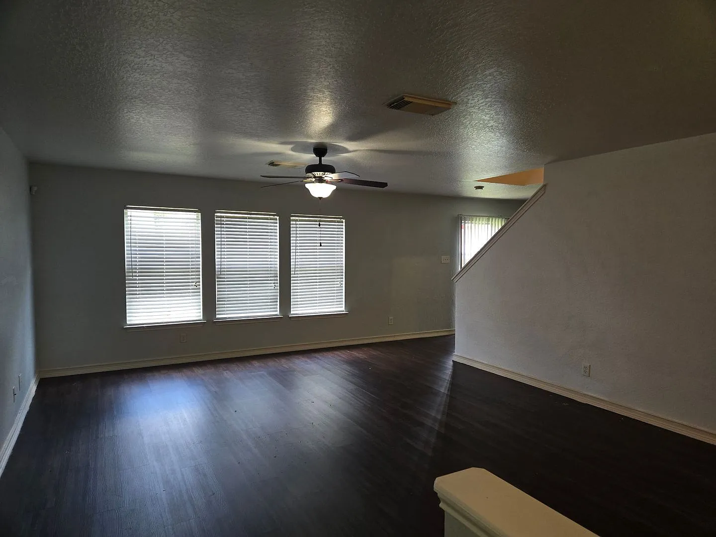 3 Bedroom with Game Room! — Photo 3