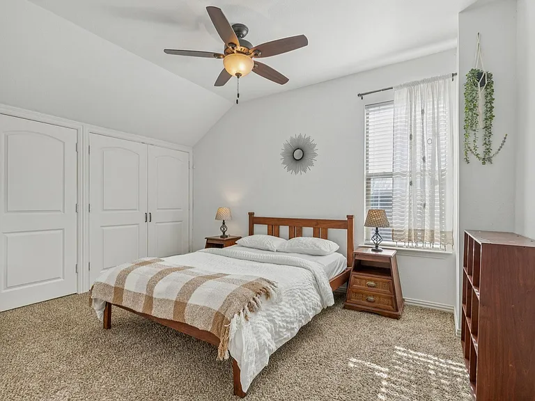 112 Chatfield Dr — Photo 15
