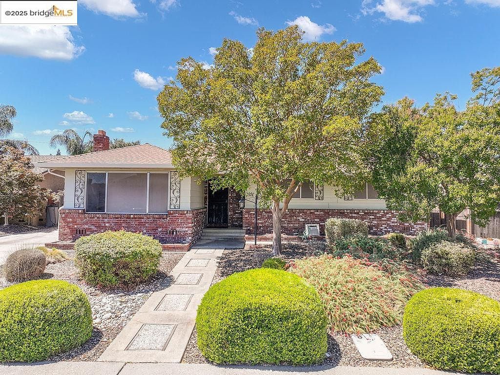 7426 Myrtle Vista Ave, Sacramento, CA 95831 | Zillow