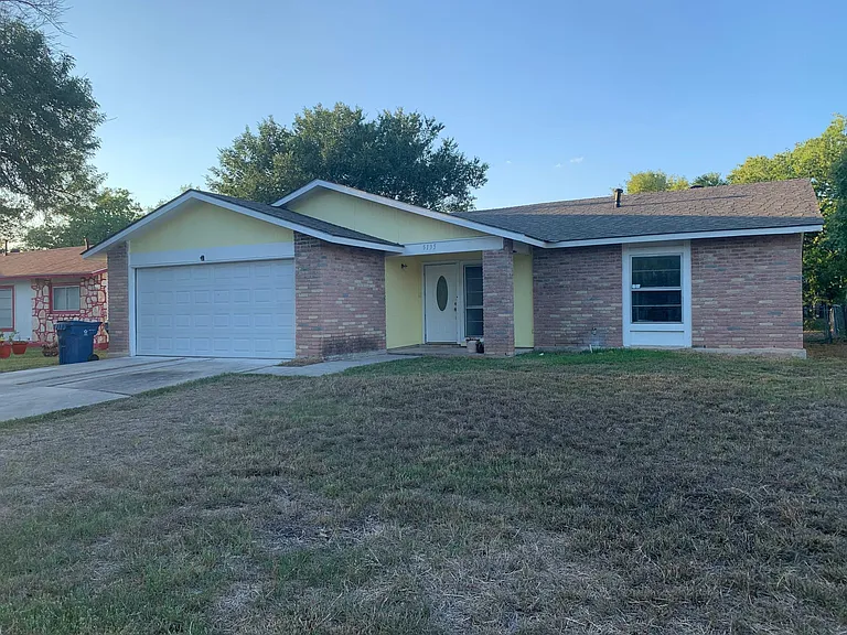 5135 Tom Stafford Dr — Photo 31