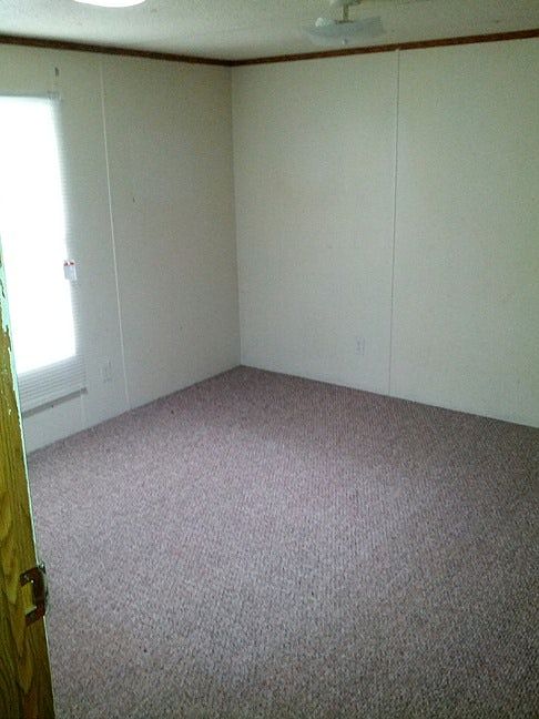 2nd image of 11 Lear Ln