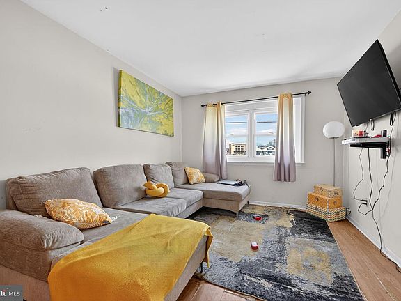 3rd image of 2406 W Township Line Rd