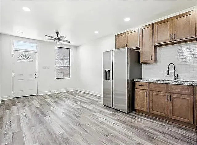 3215 Pakenham Dr — Photo 2