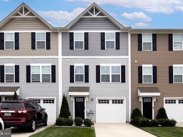 32 Burr St, Williamstown, NJ 08094