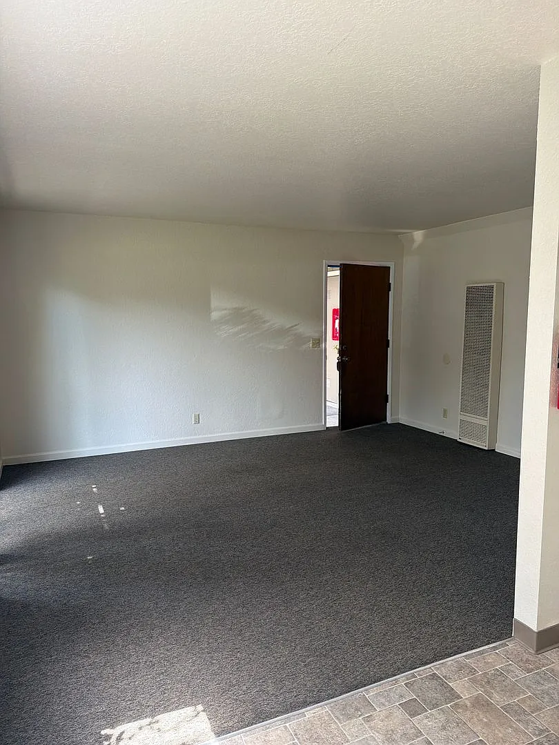 2270 gregori — Photo 4