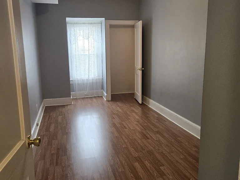 501 W King St #5 — Photo 10