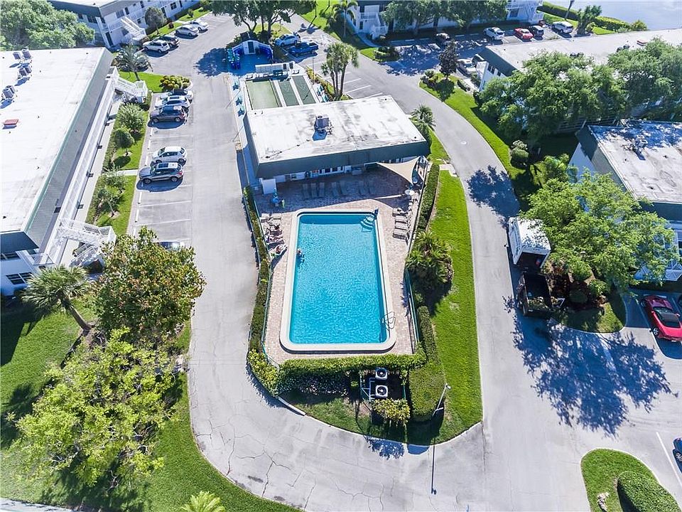 1st image of 2800 Indian River Blvd APT Q6