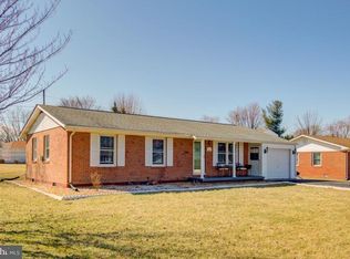 114 Meadowlark Ln, Stephens City, VA 22655