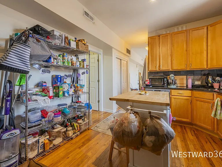 2611 W Cortland St #3 — Photo 9
