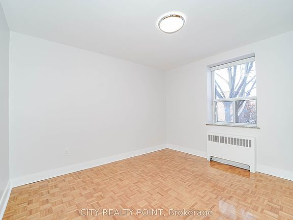 5th image of 1291 Bayview Ave N #212
