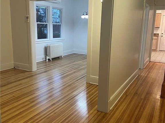 3rd image of 72 Prospect St S
