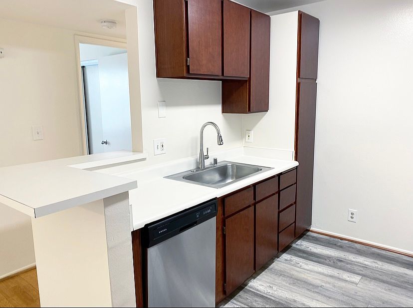 1st image of 4018 Camero Ave #9