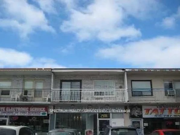 2906A Dufferin St, Toronto, ON M6B 3S8