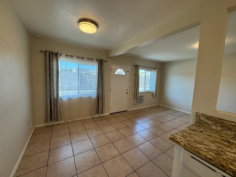 8856 Hoffman St — Photo 3