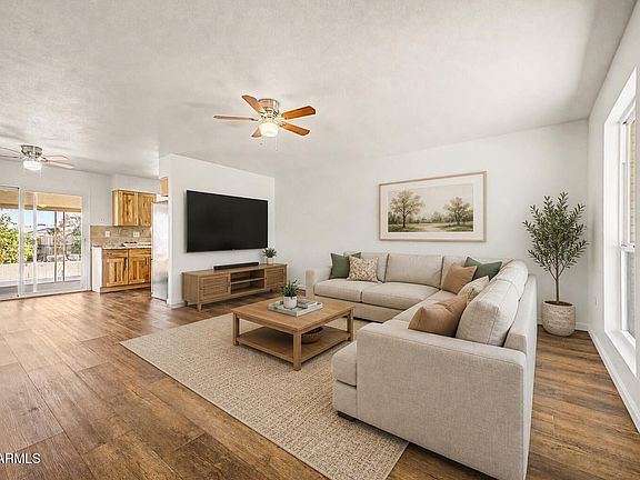 3rd image of 10413 W MISSION Lane