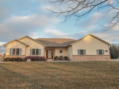 W249N7482 Hillside Rd, Lisbon, WI, 53089