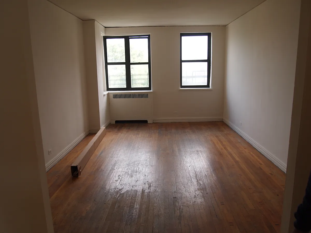 Building Photo - 2977 Bainbridge Ave #602