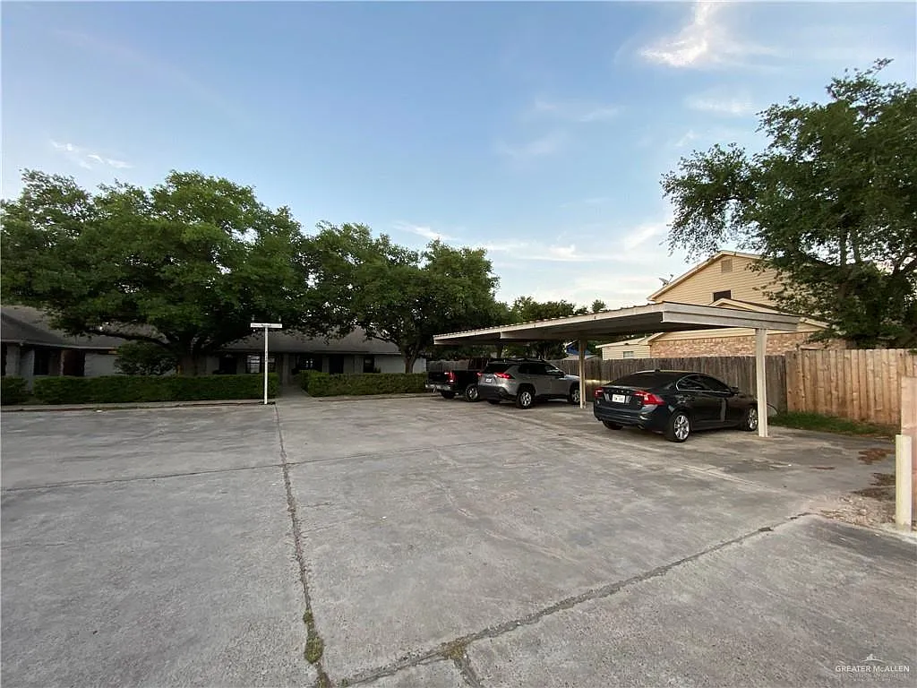 Building Photo - 2132 W Iris Ave #2