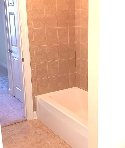 5215 Center St #405 — Photo 15