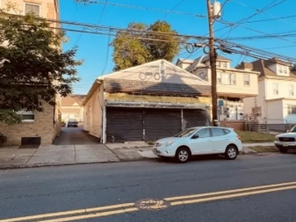 606-608 Monroe Ave, Elizabeth City, NJ 07201