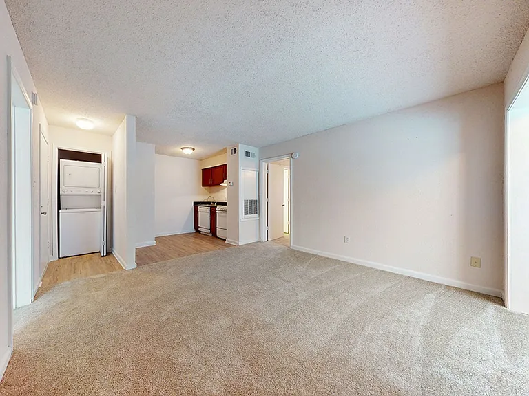 2416 Pasadena Ave — Photo 5