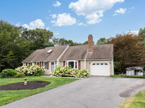 11 Sarah Lawrence Road, Sandwich, MA 02563