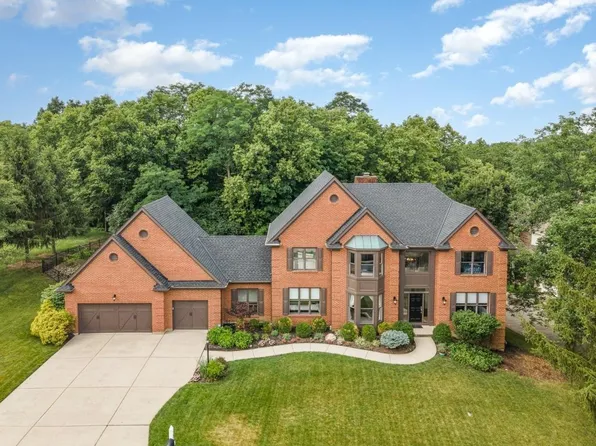 7575 Pinehurst Dr, Cincinnati, OH 45244