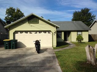 452 Singapore Rd, Jacksonville, FL 32216