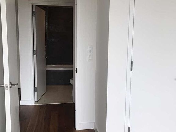 5th image of 1063 Jackson Ave APT 6E