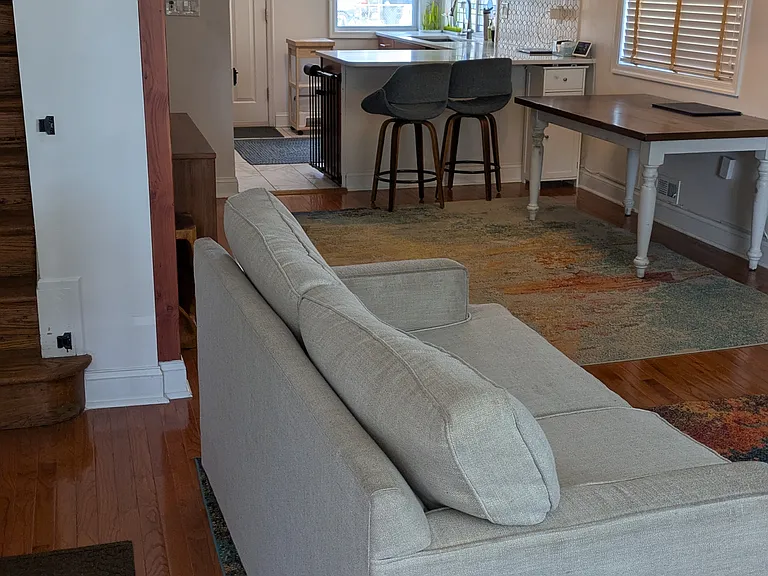 806 Hamilton St NE — Photo 8