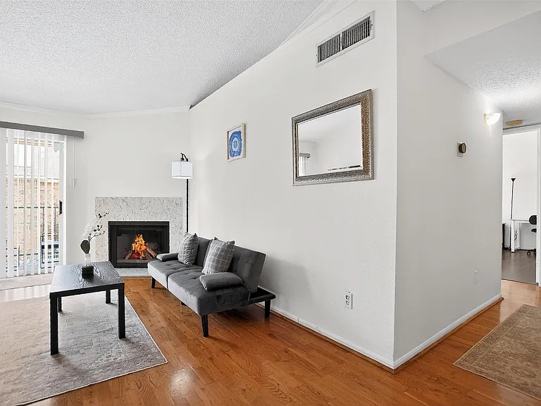 3770 Lovers Wood Ln #610 — Photo 5