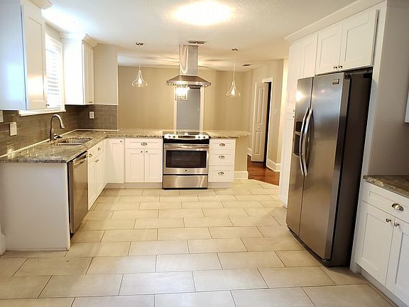 4th image of 4402 N Ola Ave