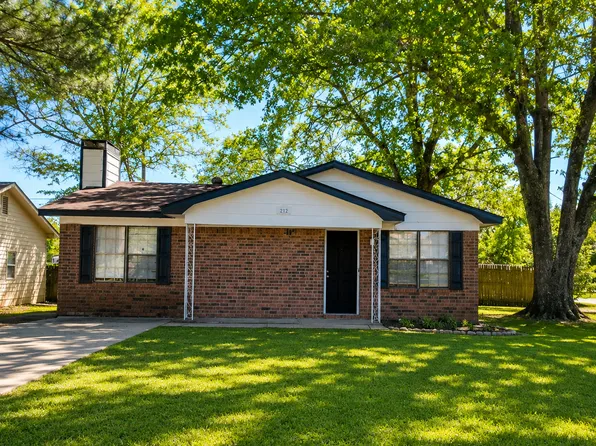 212 Wright Cv, Jacksonville, AR 72076