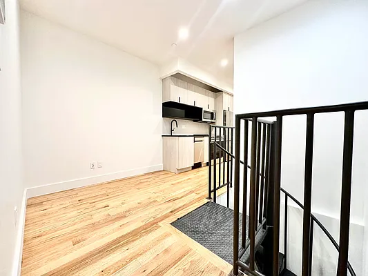 Rented by Doorway NYC, LLC | media 5