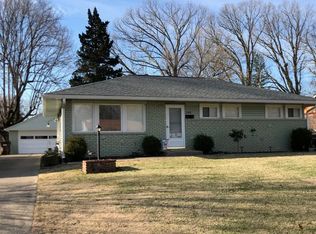 1308 Mill Race Rd, Lyndon, KY 40242