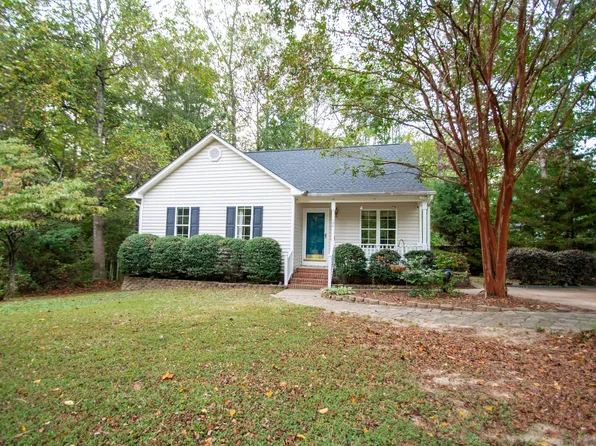 104 Saint Johns St, Knightdale, NC 27545