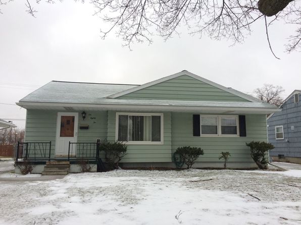 682 Commonwealth Ave