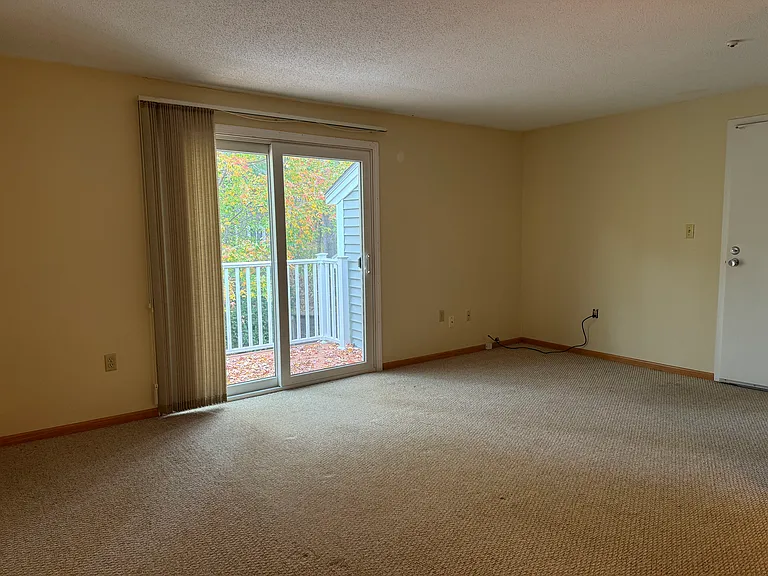 38 Silver Hill Ln #6 — Photo 8