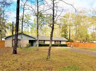 122 Lindsey St, Silsbee, TX 77656