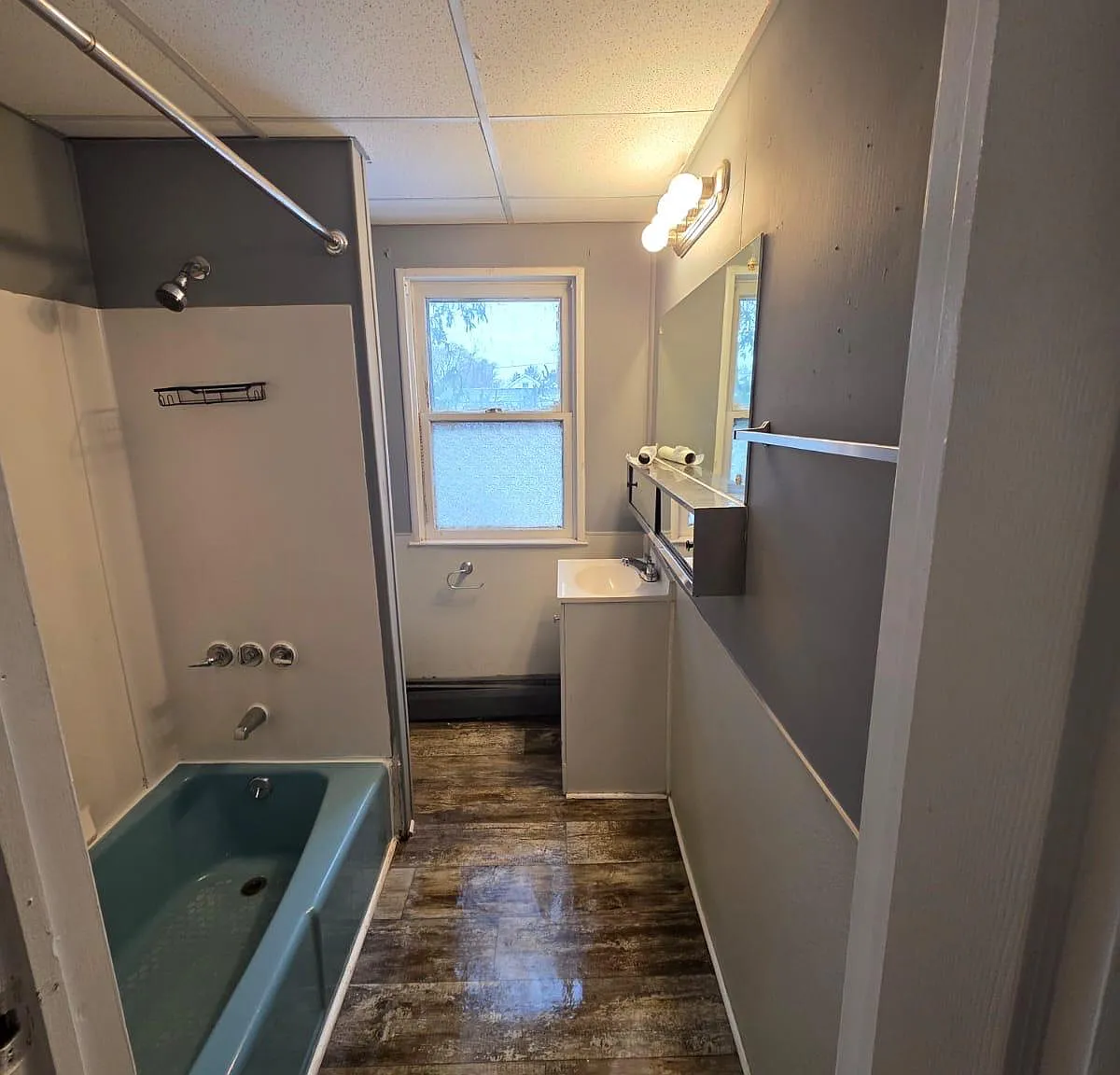 2 bed, $1,985 — Photo 2
